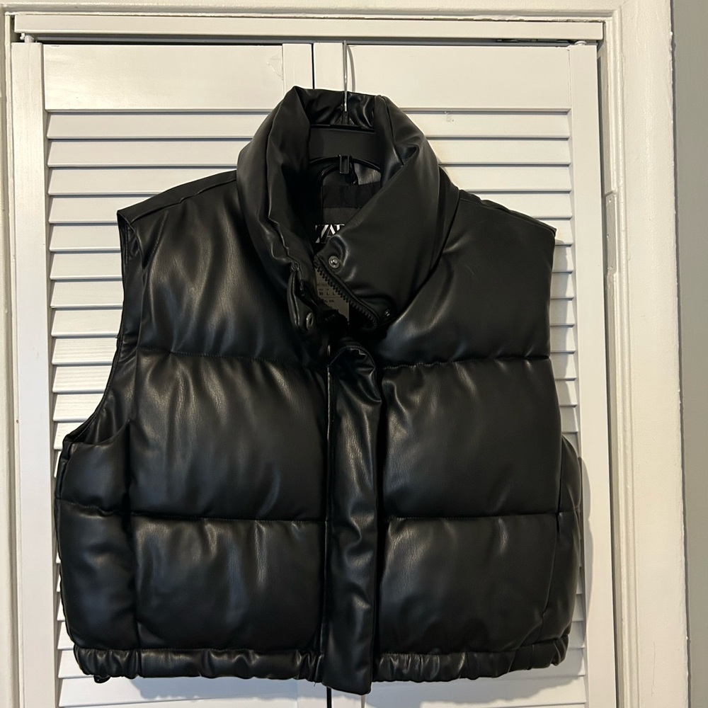 Zara Black Puffer Vest